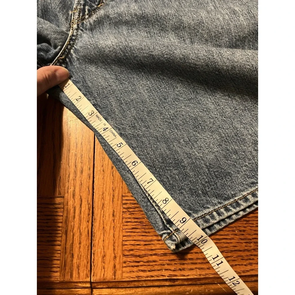 Levis 550 Jean Shorts Mens 36 Medium wash Denim Red Tab Relaxed Fit‎
